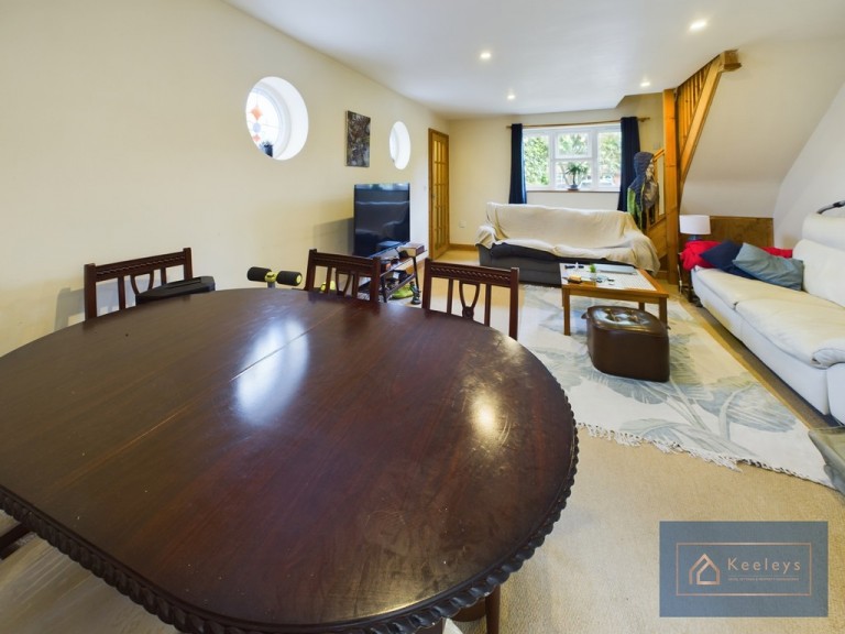 Images for Aspen Close, Ely EAID:277a5fb6607f08e9830727af8daa5695 BID:1