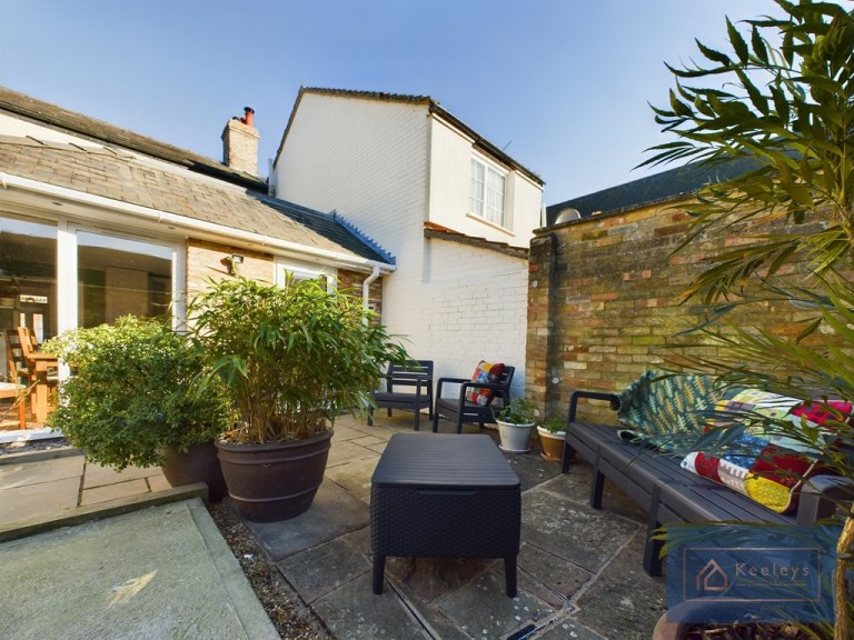 Images for Victoria Street, Littleport, Ely EAID:277a5fb6607f08e9830727af8daa5695 BID:1