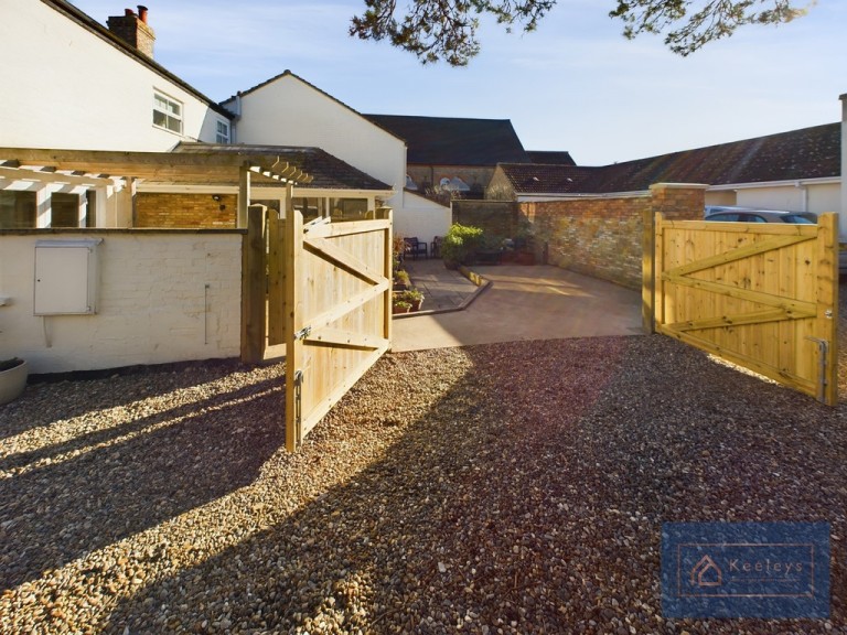 Images for Victoria Street, Littleport, Ely EAID:277a5fb6607f08e9830727af8daa5695 BID:1