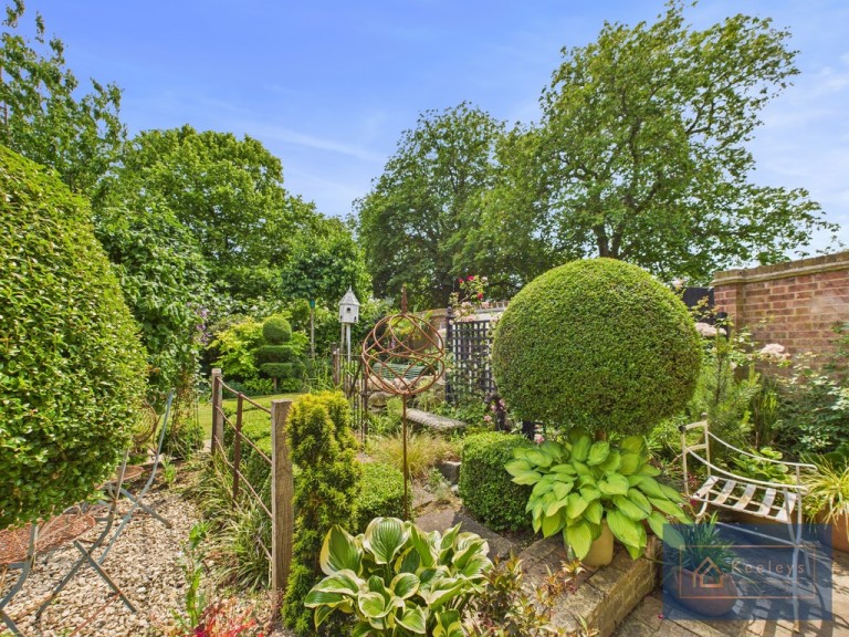 Images for High Street, Chippenham, Ely EAID:277a5fb6607f08e9830727af8daa5695 BID:1