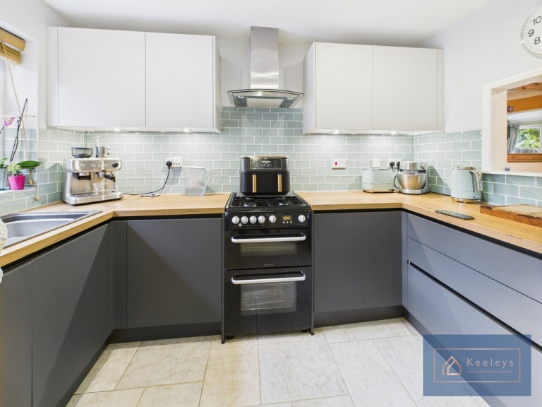 Images for High Street, Witcham, Ely EAID:277a5fb6607f08e9830727af8daa5695 BID:1