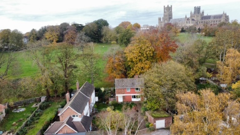 Images for Broad Street, Ely EAID:277a5fb6607f08e9830727af8daa5695 BID:1
