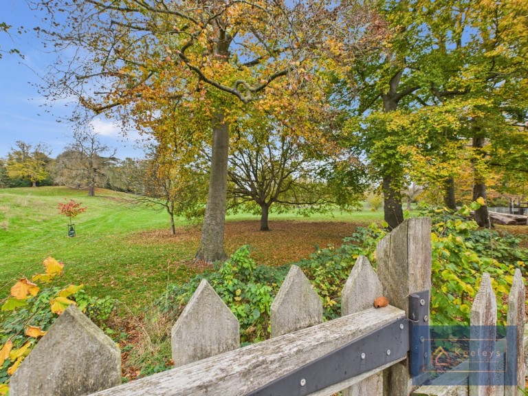 Images for Broad Street, Ely EAID:277a5fb6607f08e9830727af8daa5695 BID:1