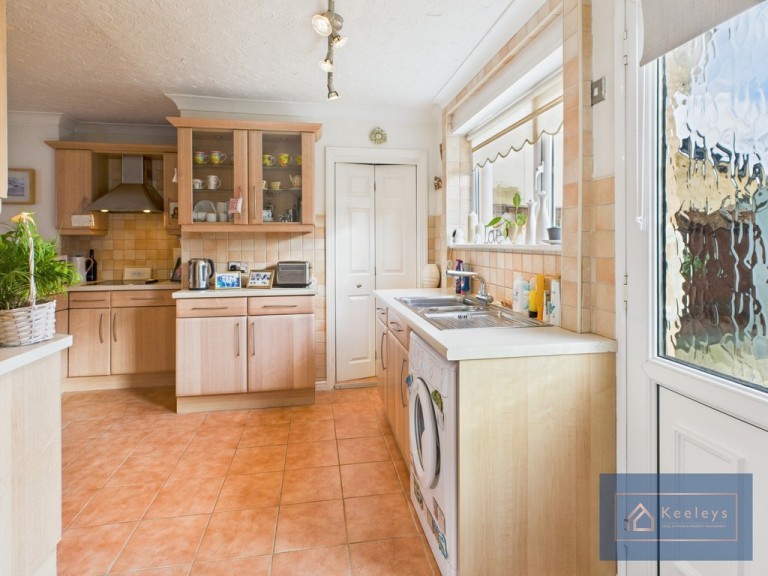 Images for Orton Avenue, Peterborough EAID:277a5fb6607f08e9830727af8daa5695 BID:1