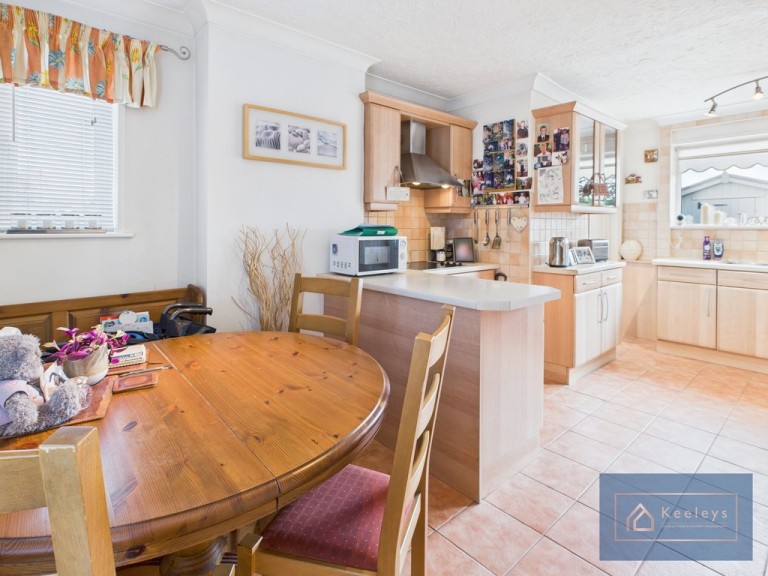 Images for Orton Avenue, Peterborough EAID:277a5fb6607f08e9830727af8daa5695 BID:1