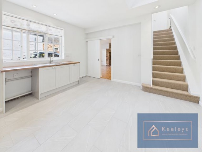 Images for 4 Chantry Lane, ELY, Cambridgeshire, CB7 EAID:ely BID:ELY